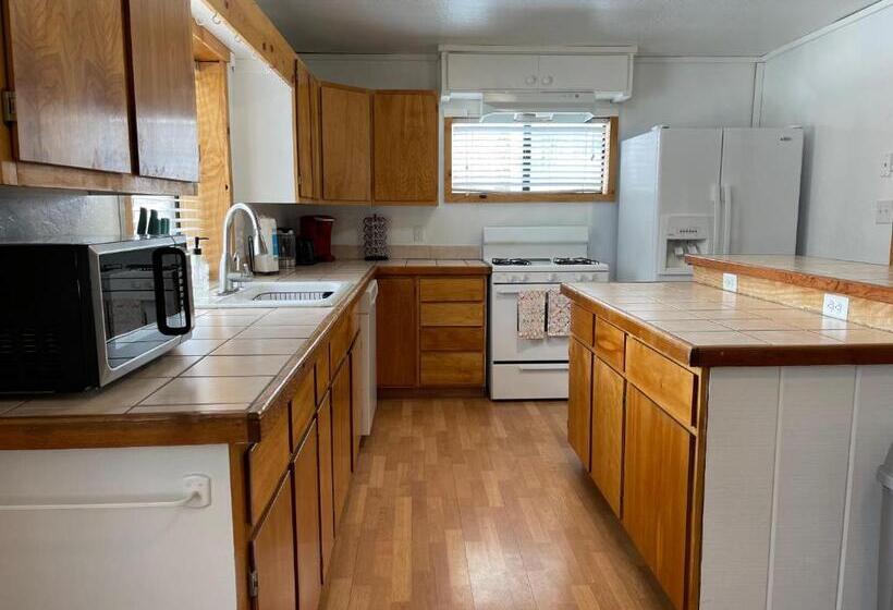 침실 3개 아파트, Snow Bear Lodge