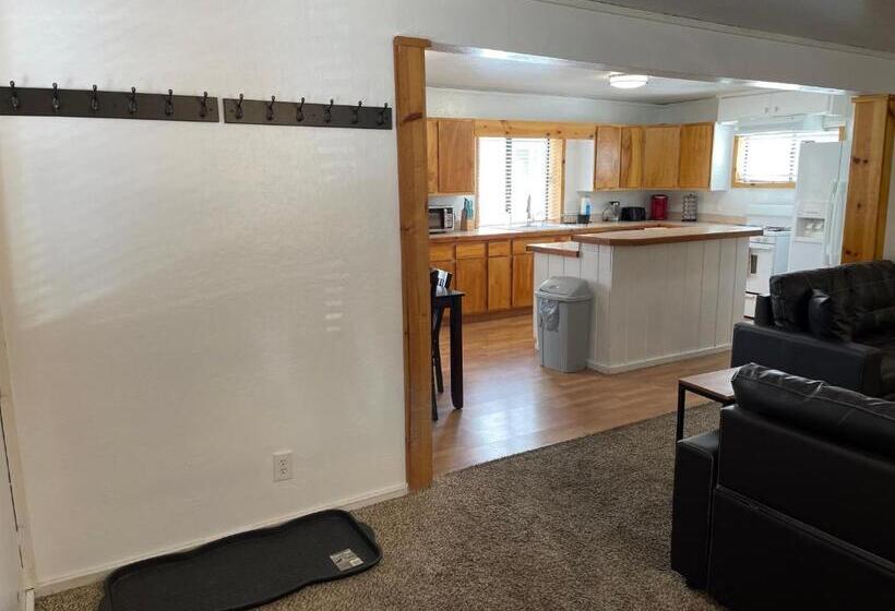 침실 3개 아파트, Snow Bear Lodge