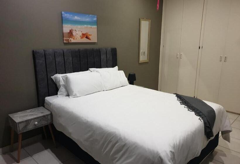 غرفة قياسية, Grace Avenue Townhouse