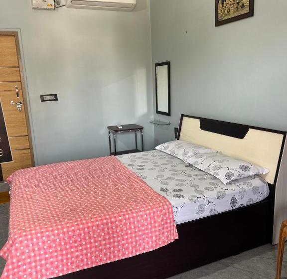 غرفة ديلوكس مزودة بشرفة, Lee Home Stay