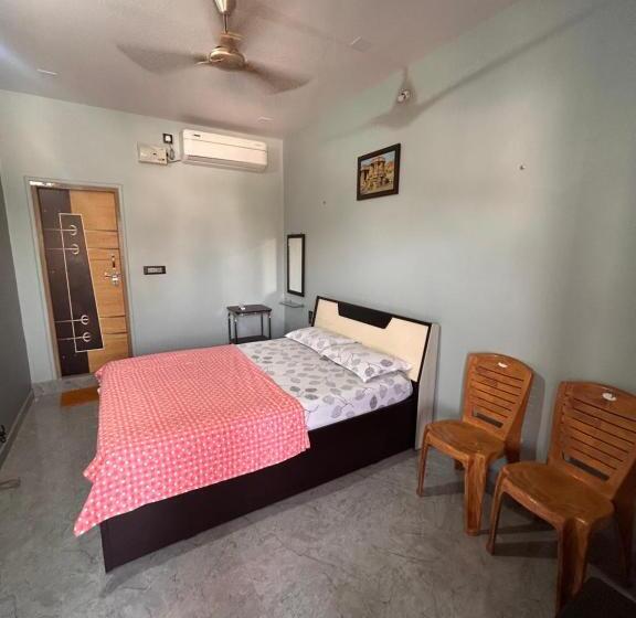 Номер Deluxe с Балконом, Lee Home Stay