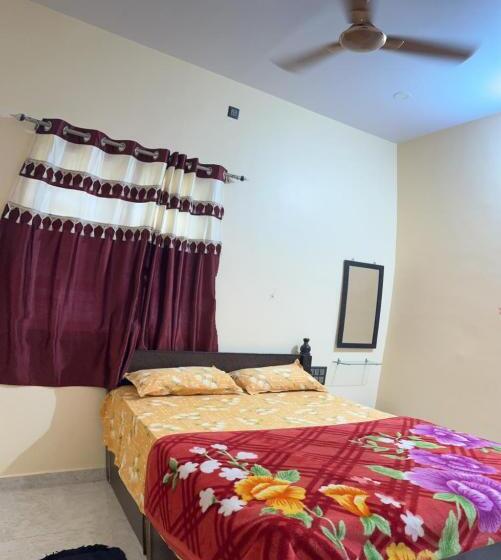 غرفة إقتصادية, Lee Home Stay