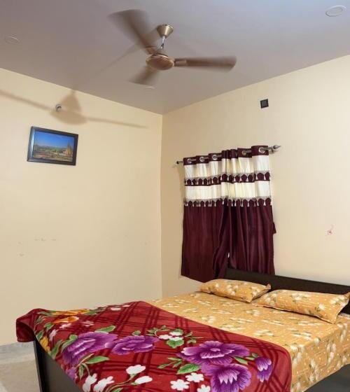 غرفة إقتصادية, Lee Home Stay