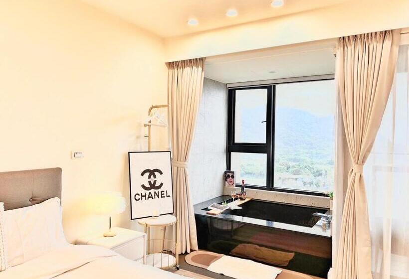 발코니 디럭스 룸, 拾月。頭城無邊際泳池溫泉房