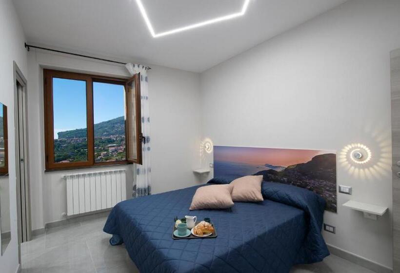 اتاق استاندارد با چشم‌انداز کوهستان, Raggio Di Sole