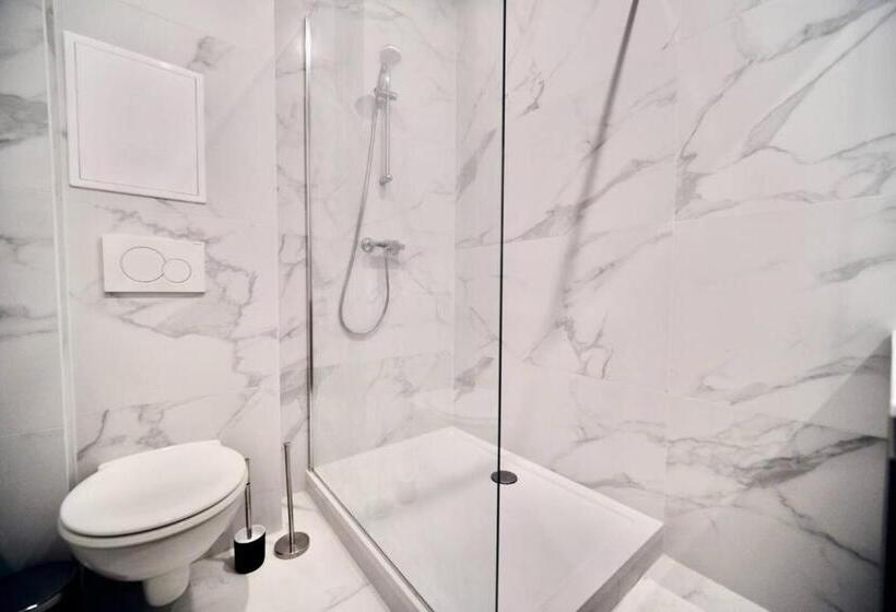 Standard Egyágyas Szoba, Smart Appart   Brussels North