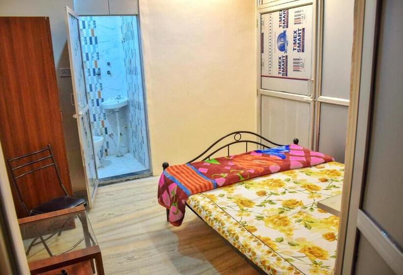 غرفة إقتصادية, Pink City Hostel