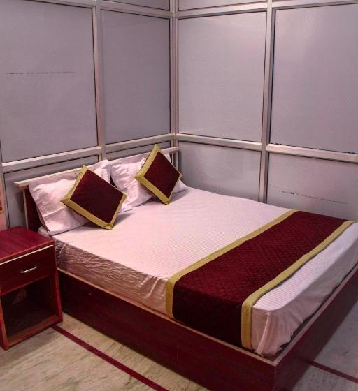 غرفة إقتصادية, Pink City Hostel