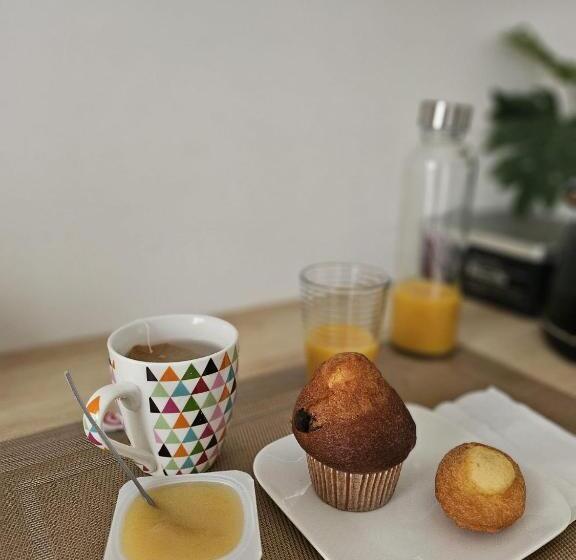 غرفة قياسية, Chambre Indépendante, Privée Climatisée Avec Parking