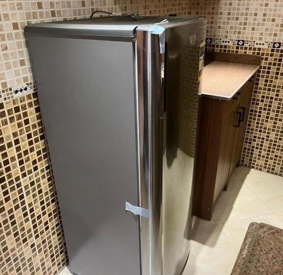 استودیوی لوکس, Heliopolis Rock Residence