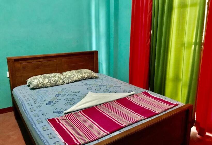 חדר סטנדרט נוף לגינה, Lucky S Homestay