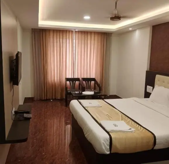 デラックスルーム, Samudyatha Inn And Suites