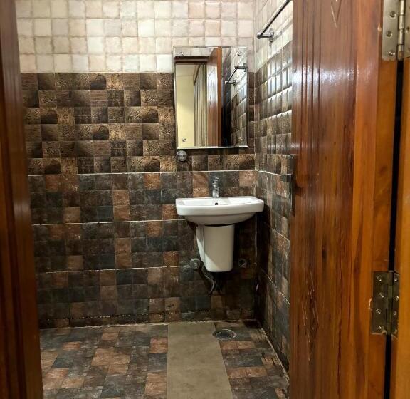 Deluxerum King Size Säng, The Safari