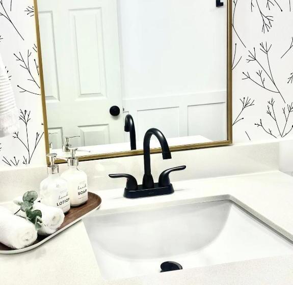 غرفة قياسية, A Mid Somerset Dream