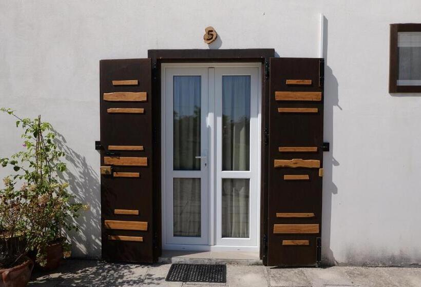 Номер Стандарт, Agriturismo Masseria San Basilio