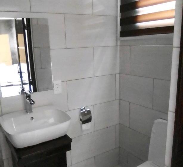 StandaardKamer, Dbritee