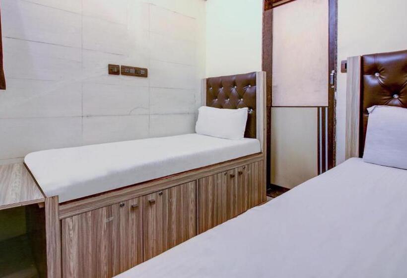 غرفة أساسية, Zest Stays   Meadow Inn 1058