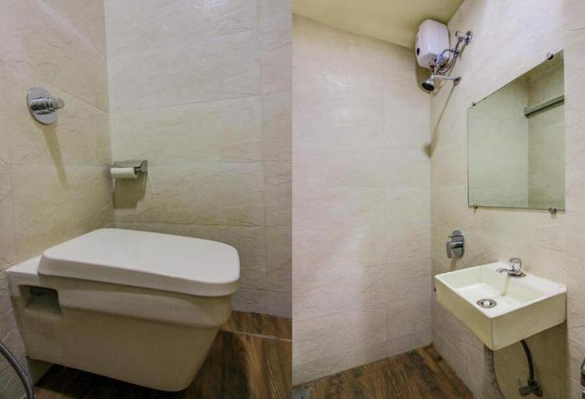 غرفة أساسية, Zest Stays   Meadow Inn 1058