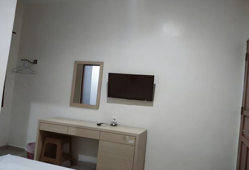 חדר סטנדרט, Oyo 93536 Pondok Almirah