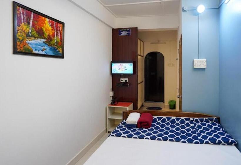 Номер Deluxe, Ratnoop Inn , Junglighat