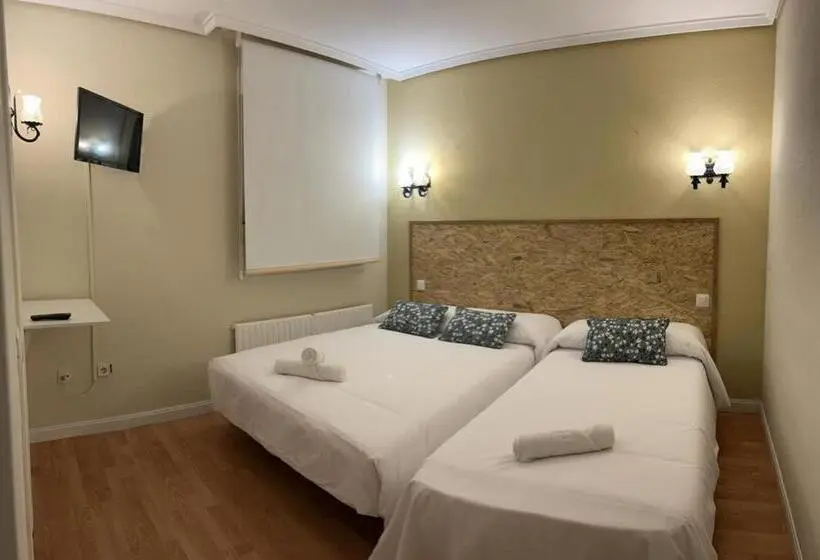 Standard Kolmen Hengen Huone, Hostal Restaurante Posada Del Duque