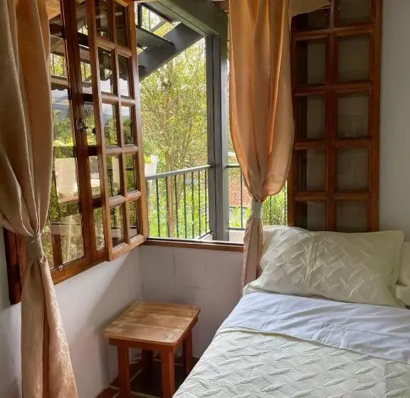 スタンダードシングルルーム, Xplora Hostel