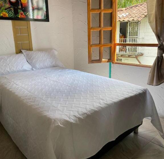 スタンダードシングルルーム, Xplora Hostel