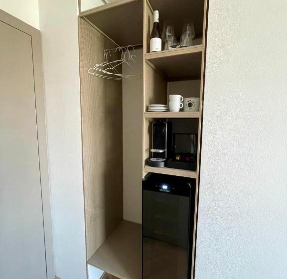 غرفة ديلوكس, Sklep 38