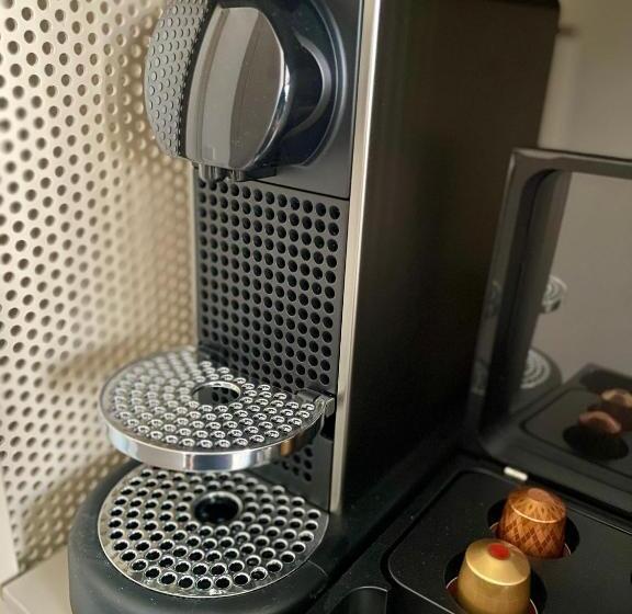 غرفة ديلوكس, Sklep 38