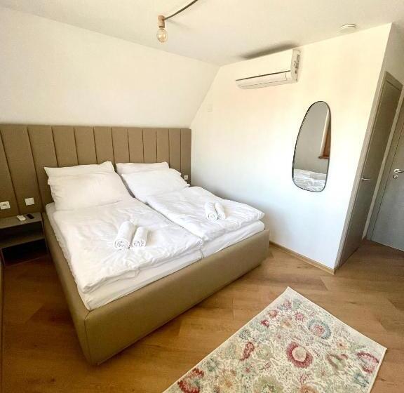 غرفة ديلوكس, Sklep 38