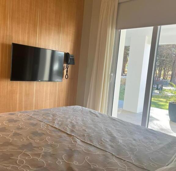 Номер Стандарт Вид на Сад, Termas Pismanta Hotel & Spa