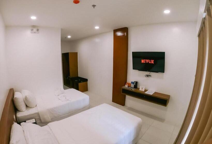 Номер Deluxe, Cris Inn Tagum