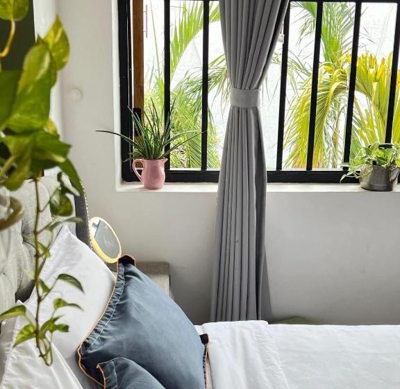 اتاق استاندارد با چشمانداز باغ, Nguyễn Villa