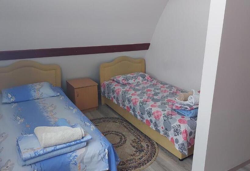 Standard Værelse, Sportski Centar Okanik