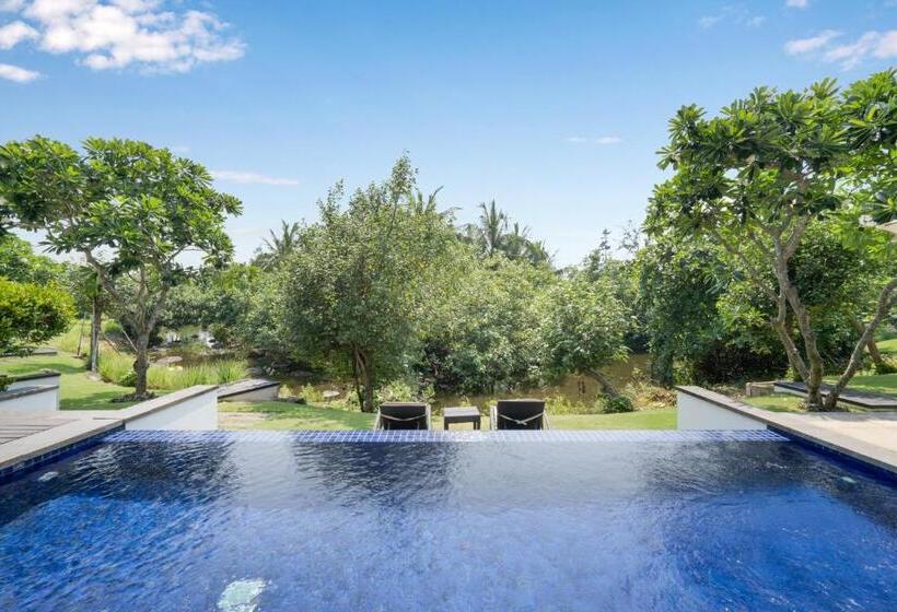 ویلای سوپریور 1 خوابه, Blue Sky & Villas Beach Resort