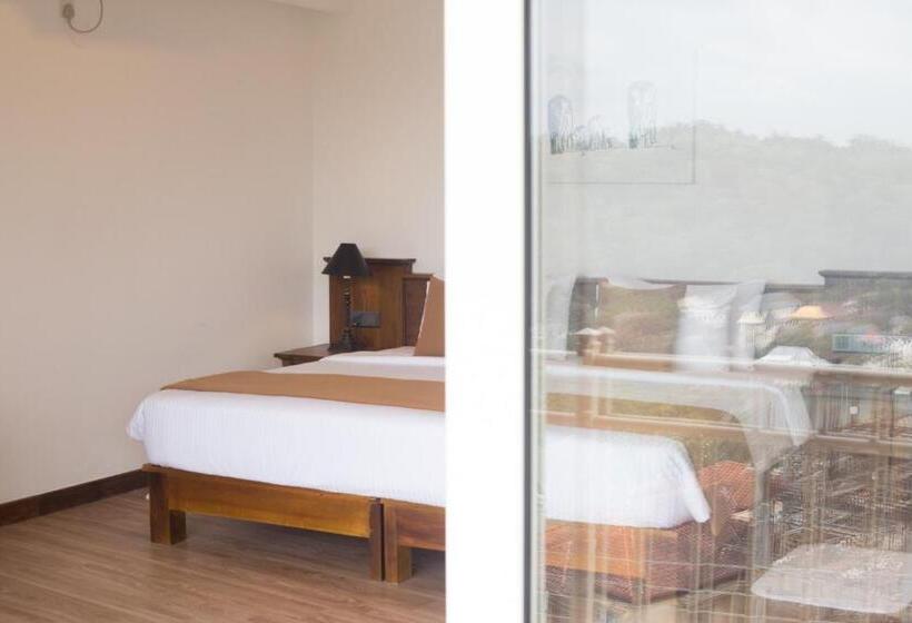 חדר סטנדרט יחיד עם מרפסת, 360 Lake View