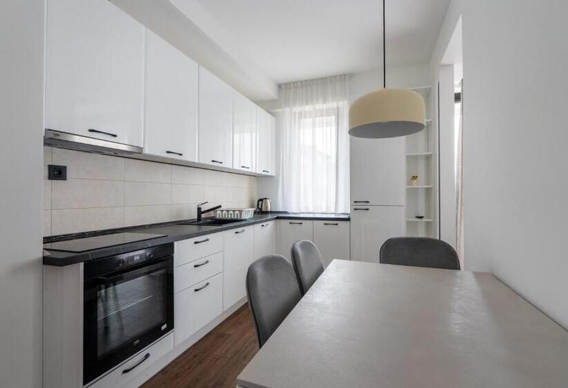 آپارتمان 2 خوابه, Kondina Suites