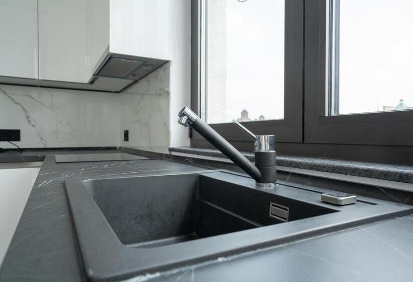 آپارتمان لوکس 1 خوابه, Kondina Suites