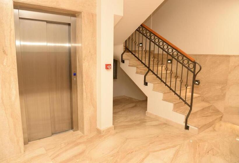 آپارتمان 2 خوابه, Kondina Suites