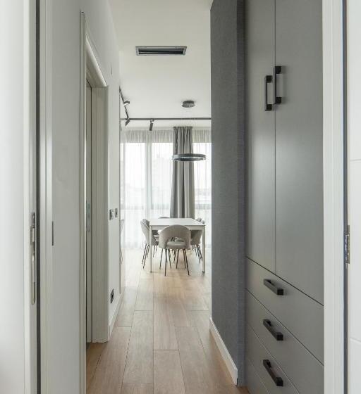 آپارتمان لوکس 1 خوابه, Kondina Suites