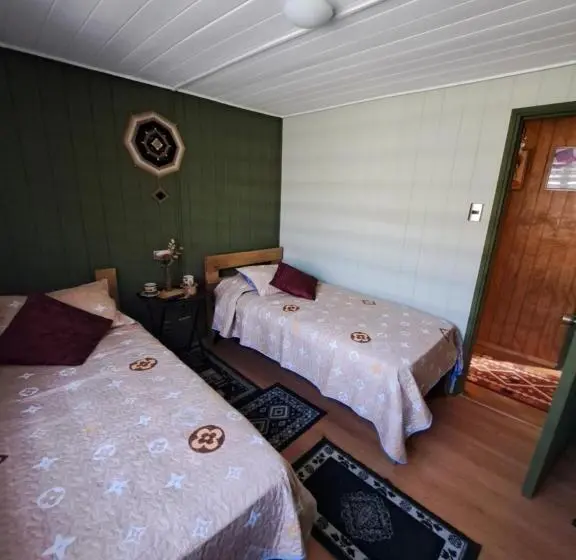 バス共有のスタンダードルーム, Hospedaje Pewma