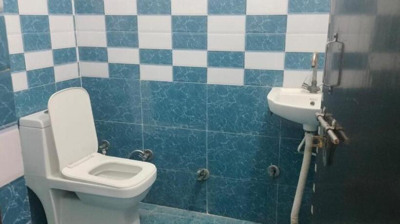 غرفة عائلية, Priyamvada Family Homestay