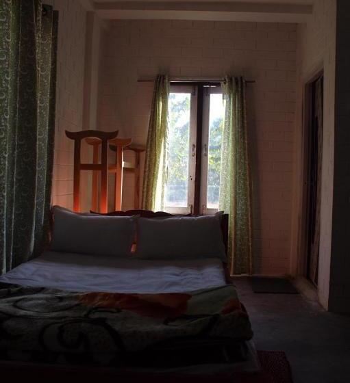 Четырехместный Номер Стандарт, Changmai S Inn Kaziranga
