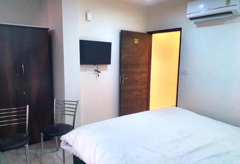 غرفة قياسية, Grand Park, Zirakpur