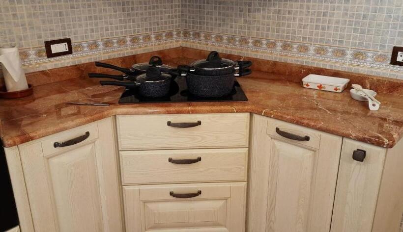 דירת חדר בקומת קרקע, La Valle Delle Rose