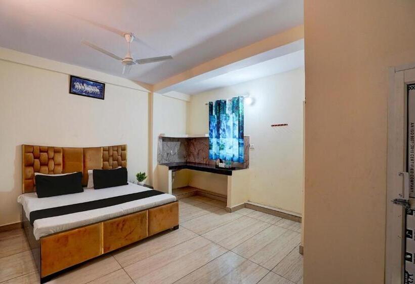 Трехместный Номер Классика, Oyo Hotel Vedant