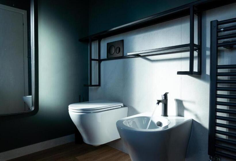 غرفة قياسية مزوَّدة بتراس, Mavi Rooms