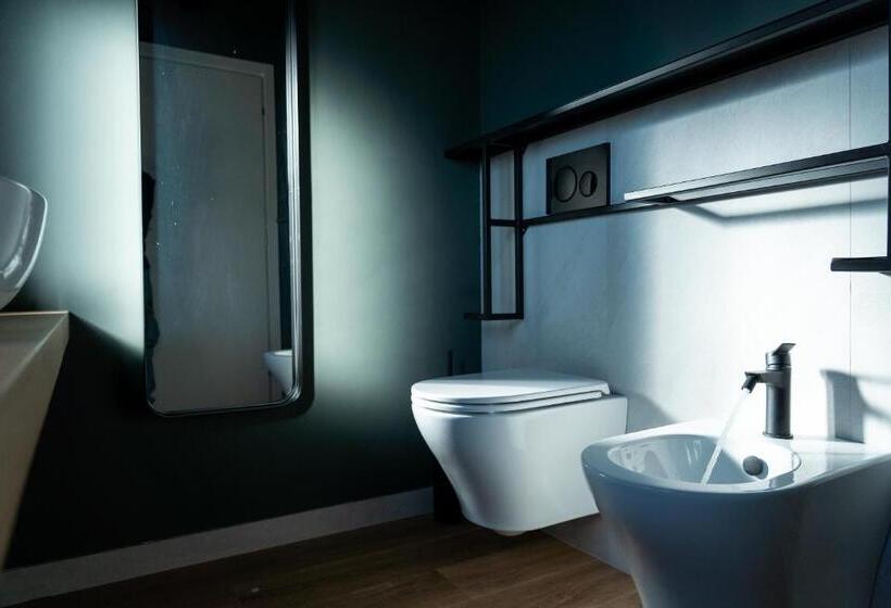 غرفة قياسية مزوَّدة بتراس, Mavi Rooms