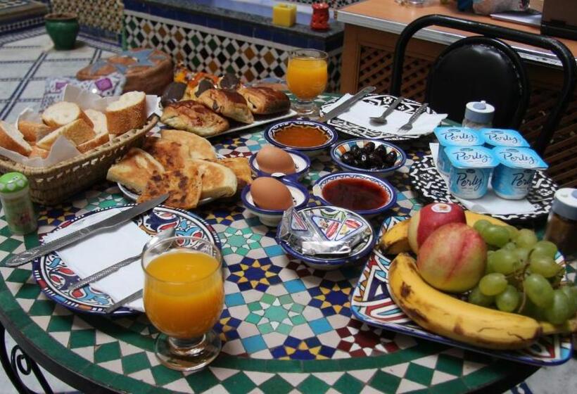 Camera Tripla Classica con Balcone, Riad Fez Qamar