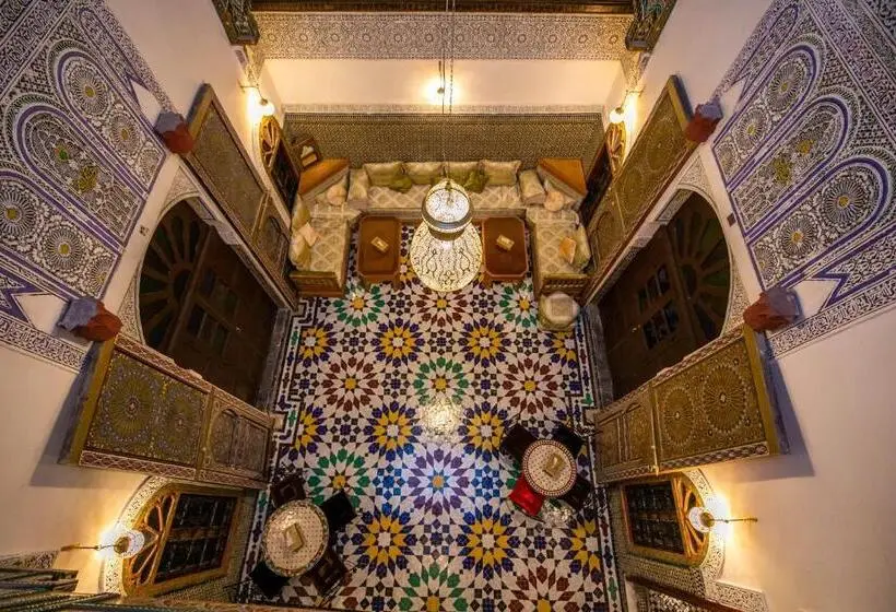 اتاق استاندارد سه تخته با بالکن, Riad Fez Qamar